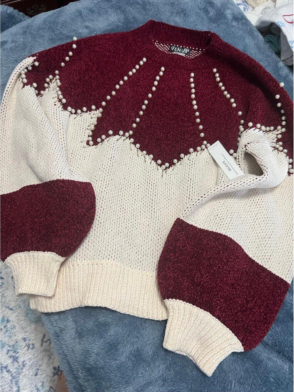 Venus Delicate Pearl-Embellished Knit Sweater
